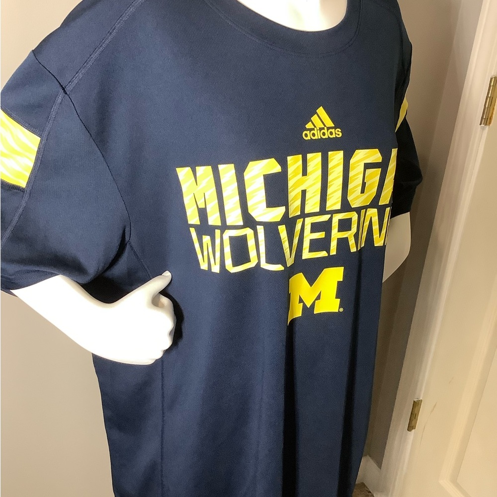 Adidas Michigan Wolverines Climalite Navy T-Shirt - Picture 2 of 7